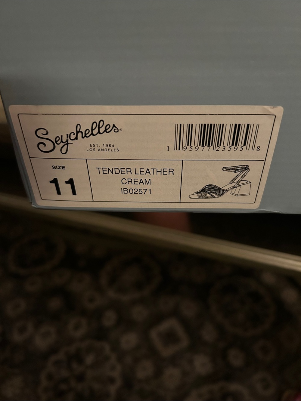 Seychelles Tender Leather Cream Sandals